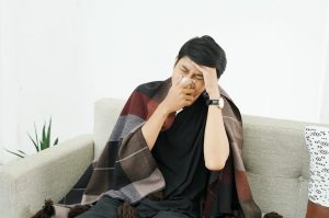 Featured image for the article Association of Headache, Body Ache, and Fever with Common Colds